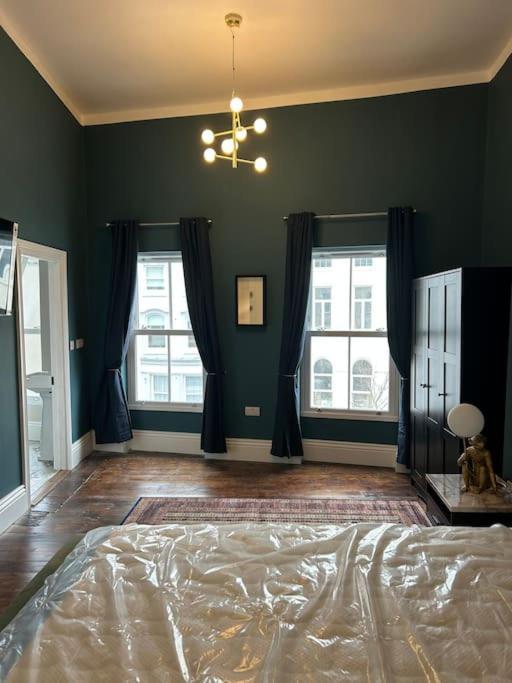 Ferienwohnung Patrick Street Townhouse Cork Exterior foto